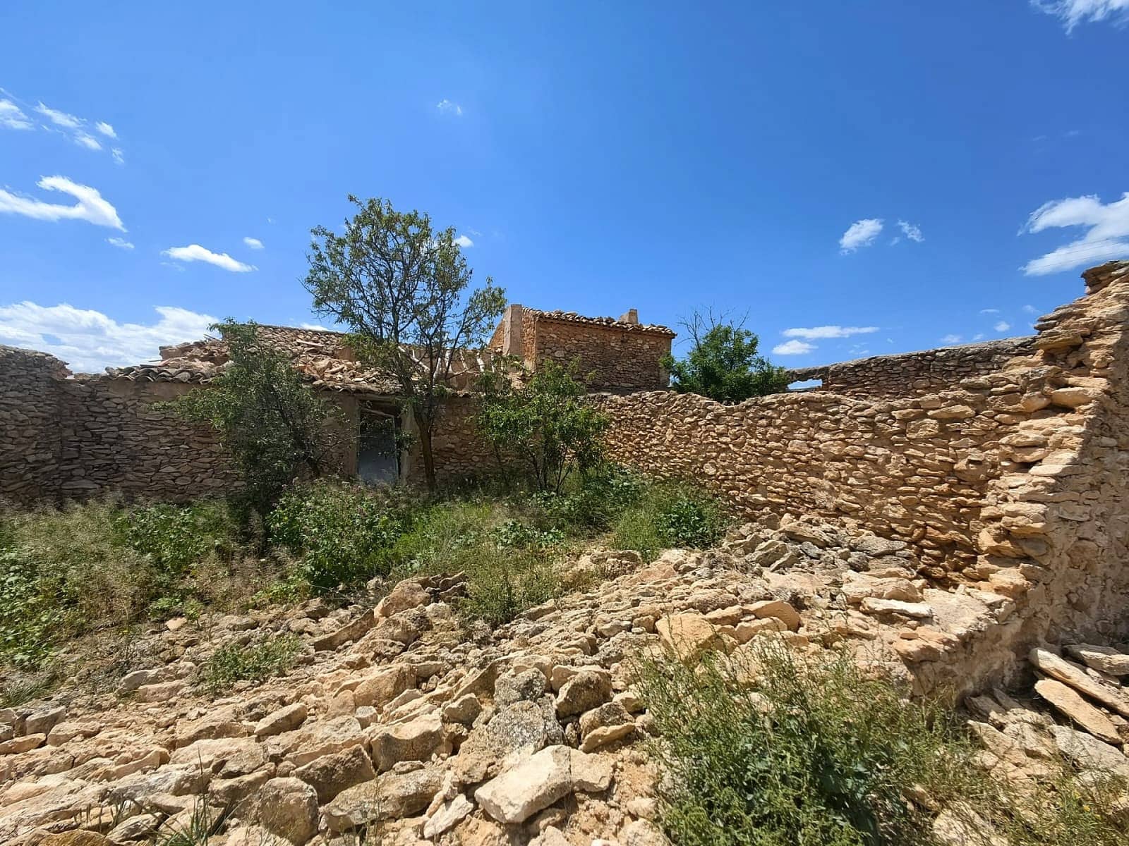 Ruina en Pinoso en venta - 49.900 € (Ref: 9022047)