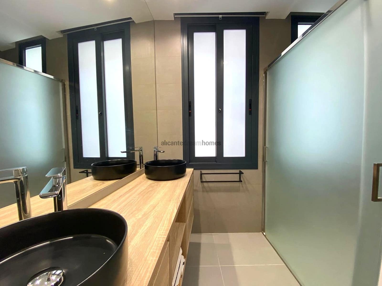 2 quarto Moradia para venda em Monforte del Cid com piscina garagem - 340 000 € (Ref: 9058215)