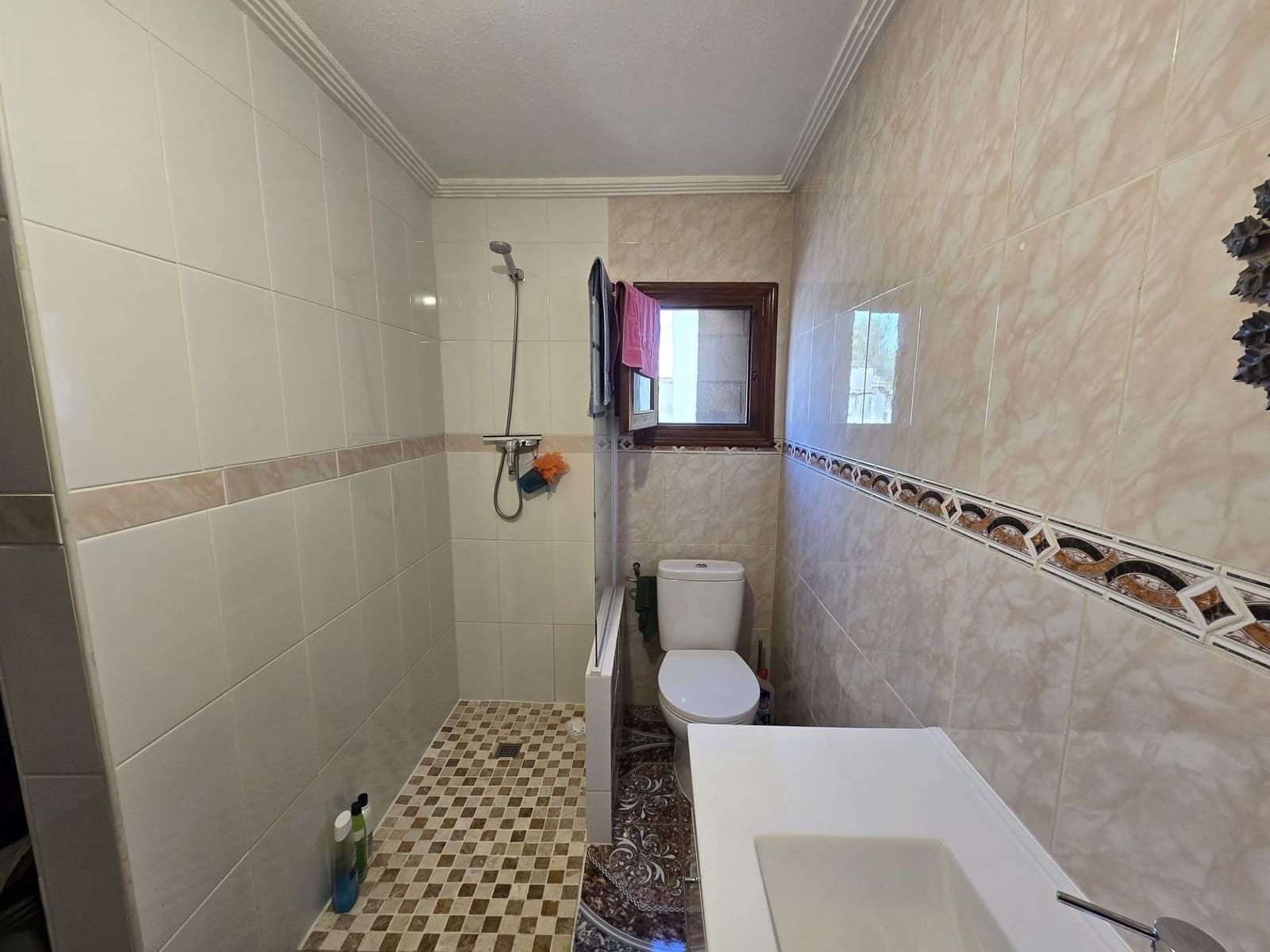 6 sypialnia Willa na sprzedaż w Sax z basenem - 275 000 € (Ref: 9062699)