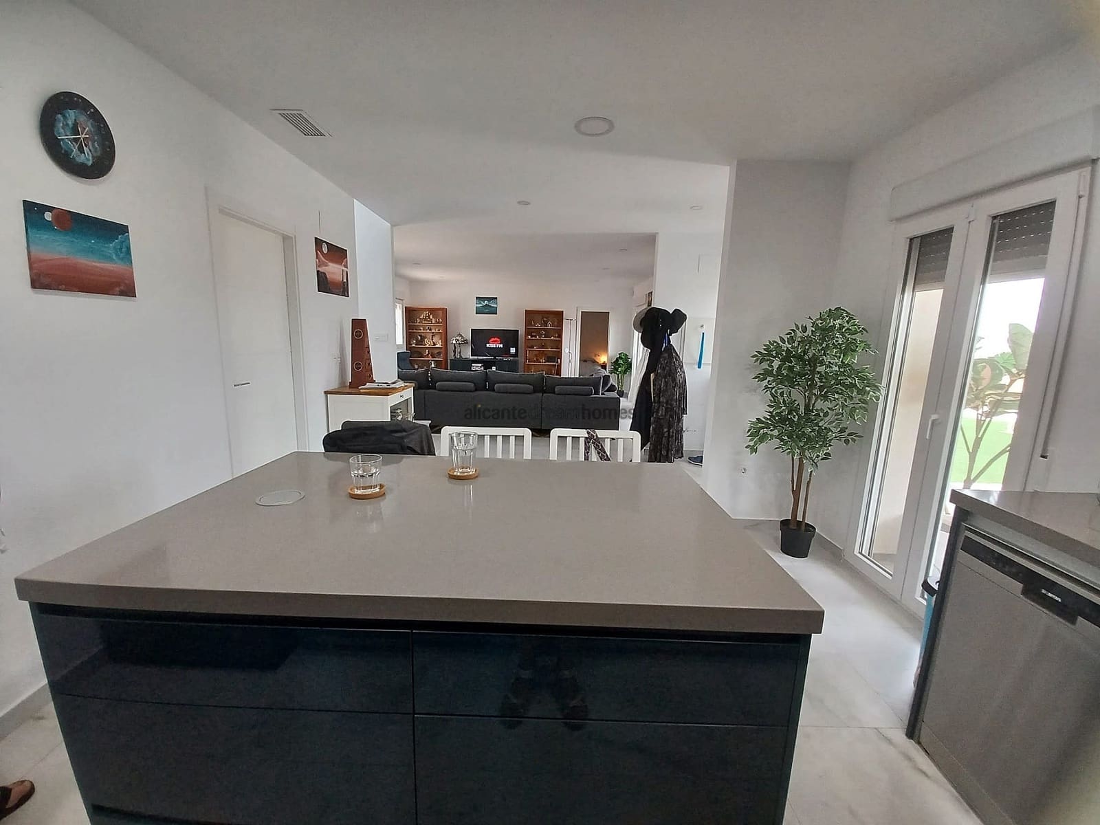 6 Zimmer Villa zu verkaufen in Pinoso mit Pool Garage - 649.995 € (Ref: 9064048)