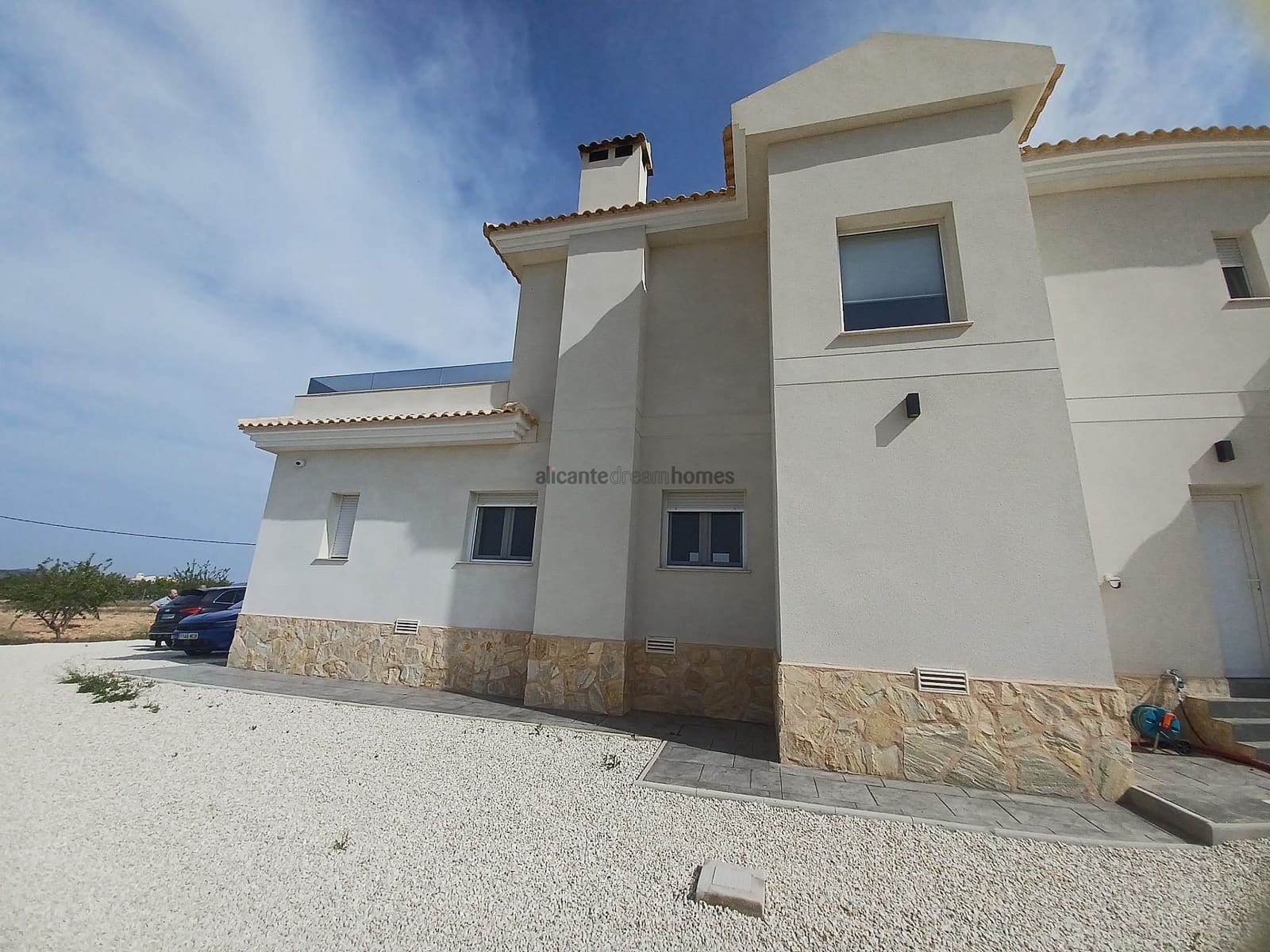 6 Zimmer Villa zu verkaufen in Pinoso mit Pool Garage - 649.995 € (Ref: 9064048)