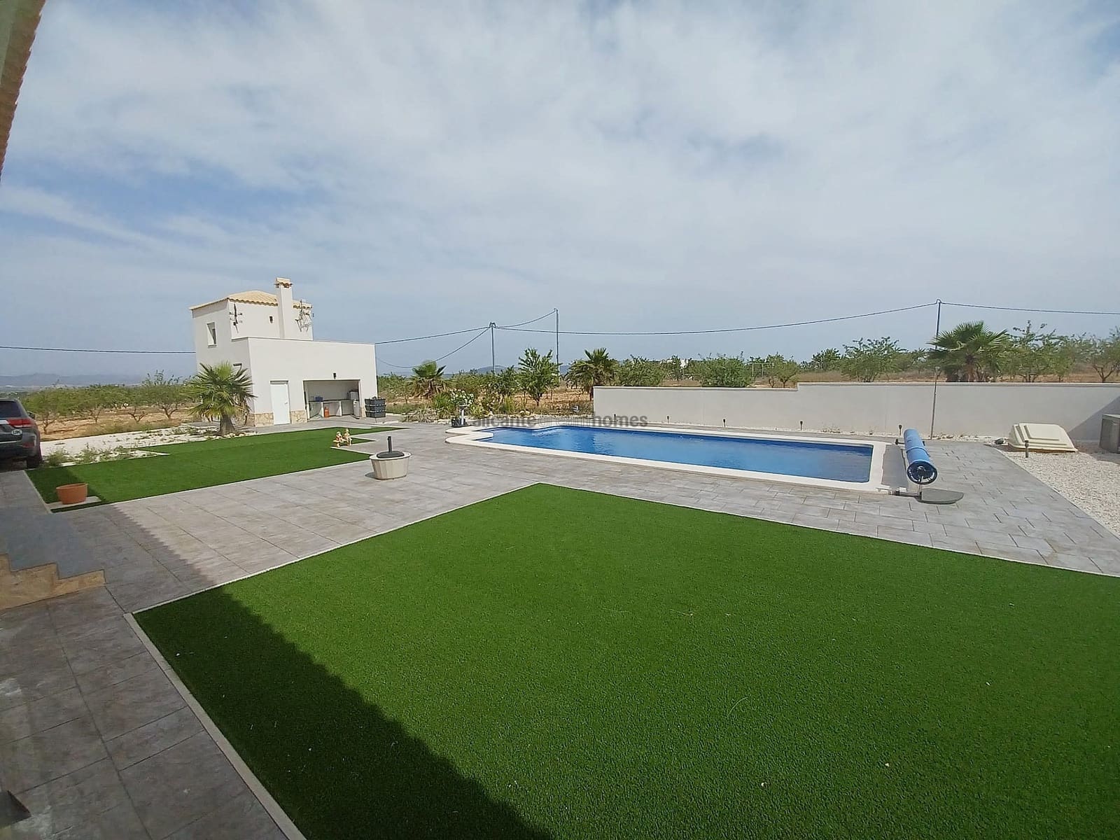 6 Zimmer Villa zu verkaufen in Pinoso mit Pool Garage - 649.995 € (Ref: 9064048)
