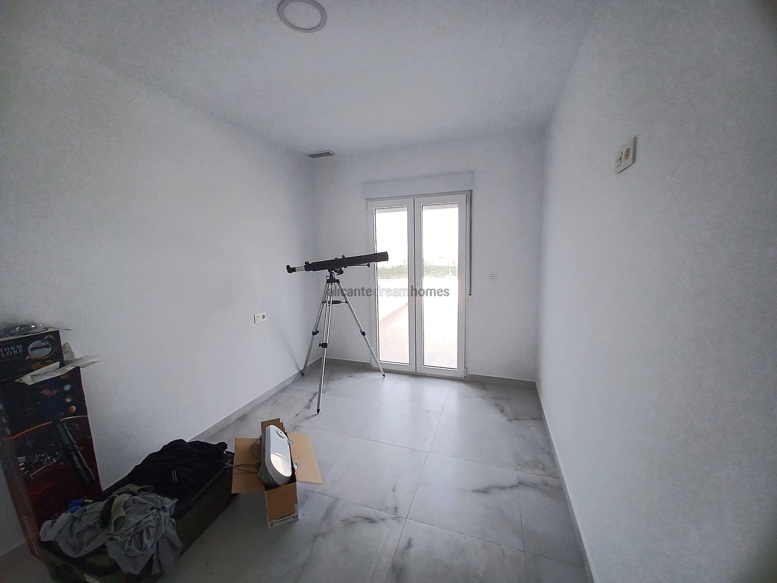 6 Zimmer Villa zu verkaufen in Pinoso mit Pool Garage - 649.995 € (Ref: 9064048)