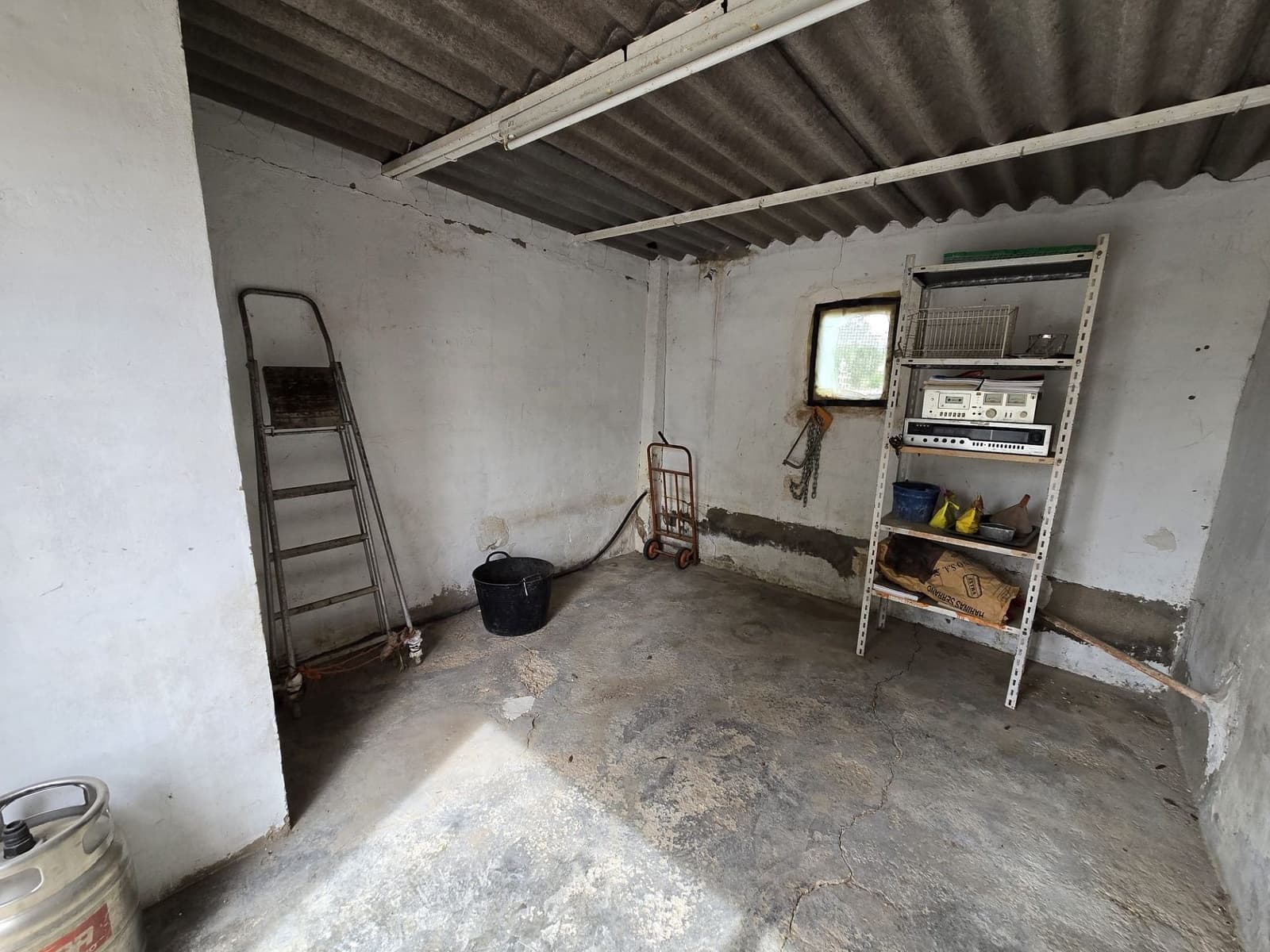 Finca/Landhuis te koop in Sax met zwembad garage - € 149.995 (Ref: 9065622)