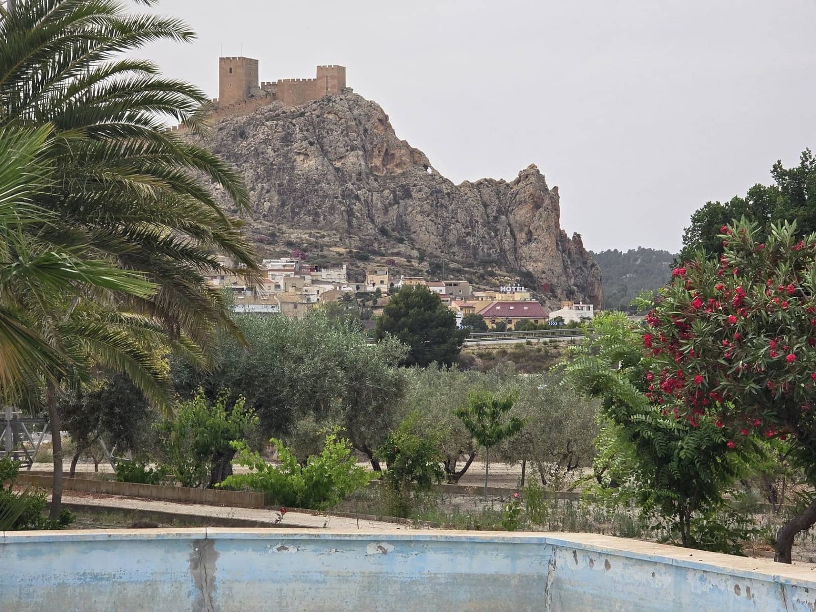 Finca/Landhuis te koop in Sax met zwembad garage - € 149.995 (Ref: 9065622)