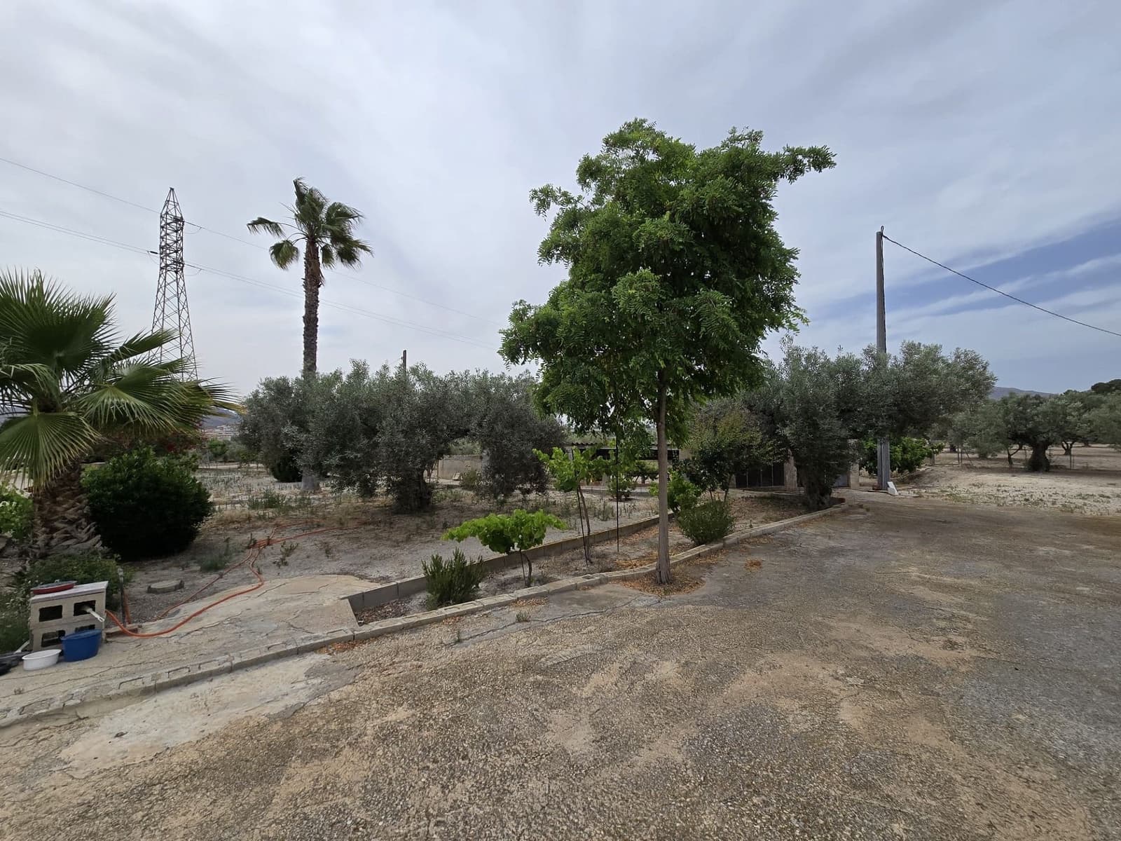 Finca/Landhuis te koop in Sax met zwembad garage - € 149.995 (Ref: 9065622)