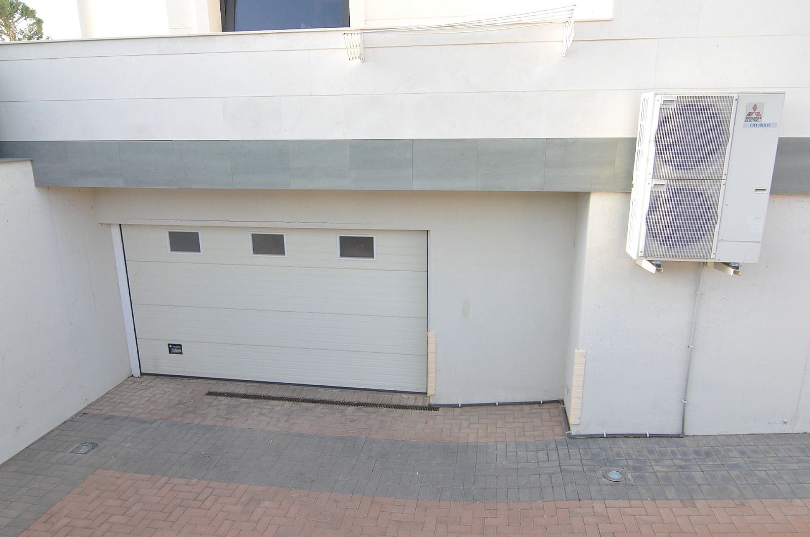 4 bedroom Villa for sale in Villena with pool garage - € 1,250,000 (Ref: 9074106)