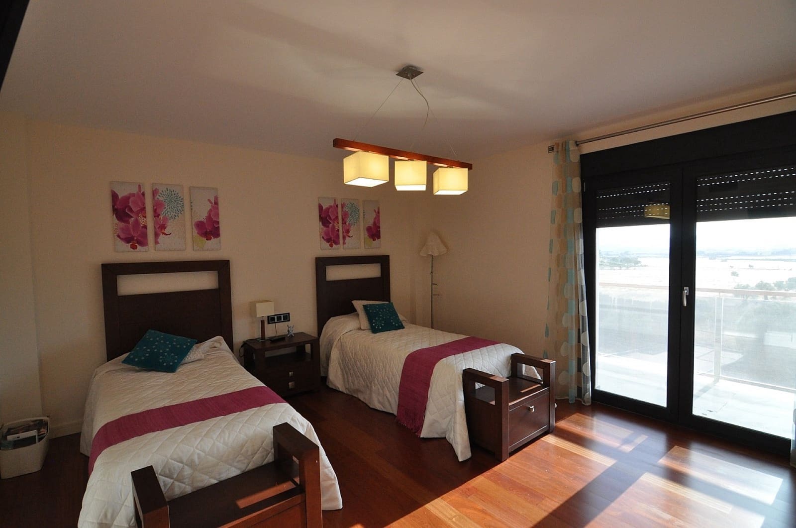 4 bedroom Villa for sale in Villena with pool garage - € 1,250,000 (Ref: 9074106)