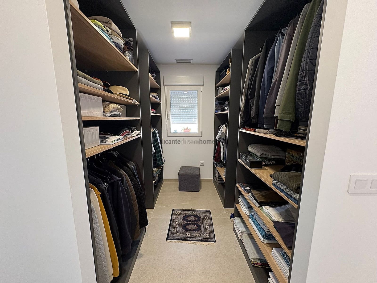 3 slaapkamer Villa te koop in Pinoso met zwembad - € 309.995 (Ref: 9084313)