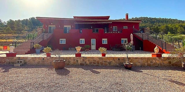 5 Zimmer Villa zu verkaufen in Encebras, Pinoso mit Pool - 549.000 € (Ref: 9094431)