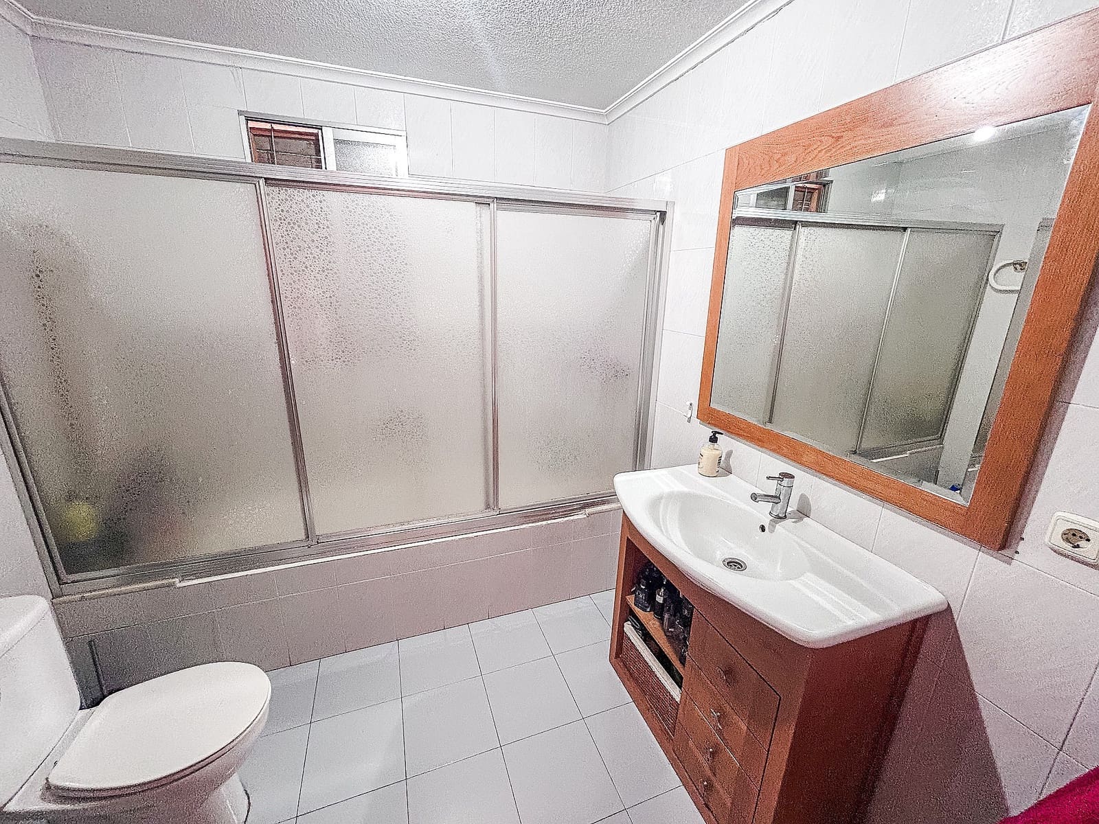 4 sypialnia Finka/Dom wiejski na sprzedaż w Sax z basenem garażem - 227 000 € (Ref: 9101514)