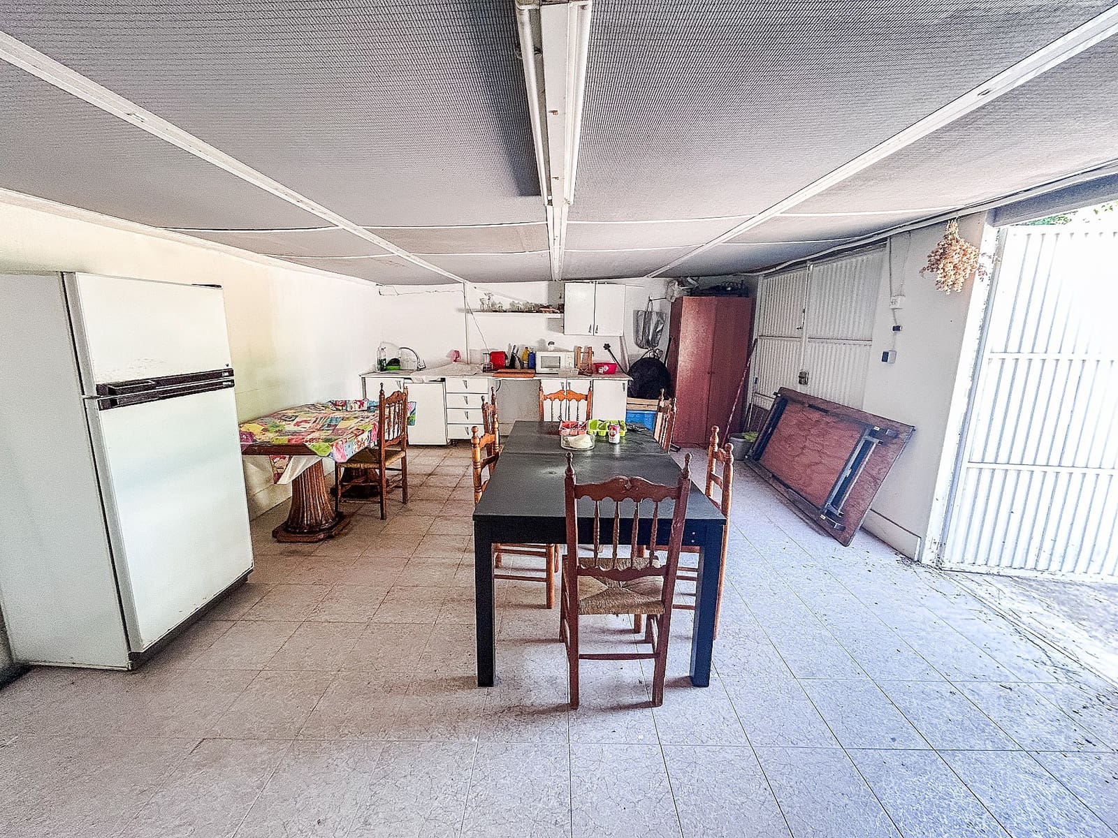 4 sypialnia Finka/Dom wiejski na sprzedaż w Sax z basenem garażem - 227 000 € (Ref: 9101514)