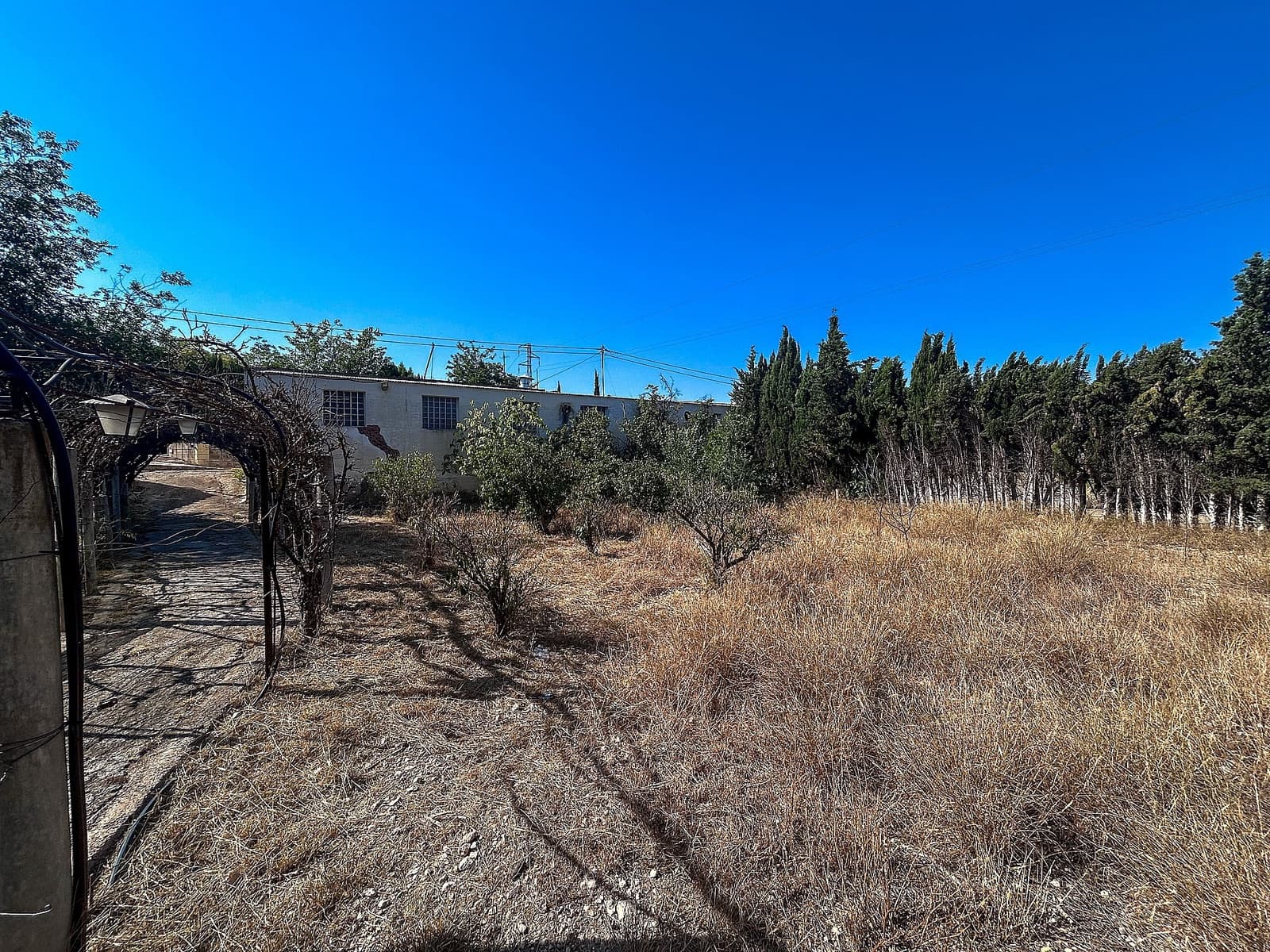 4 sypialnia Finka/Dom wiejski na sprzedaż w Sax z basenem garażem - 227 000 € (Ref: 9101514)