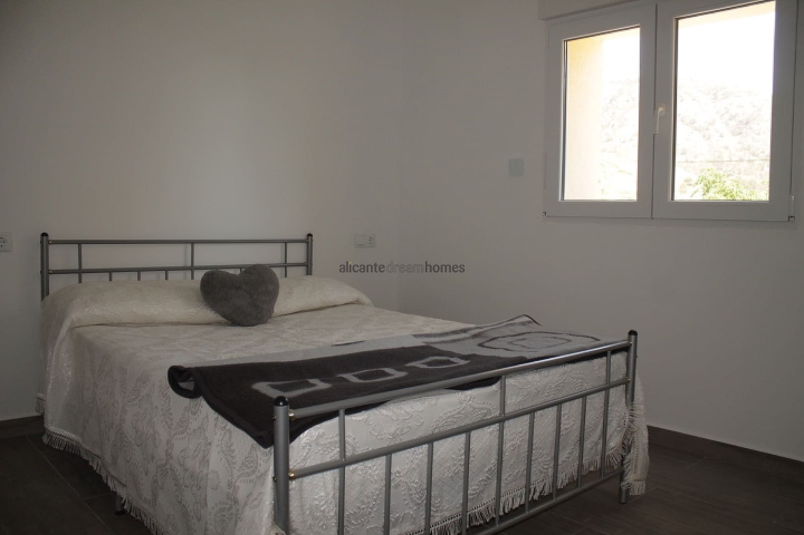 4 sypialnia Finka/Dom wiejski na sprzedaż w Barbarroja z garażem - 199 995 € (Ref: 9107686)