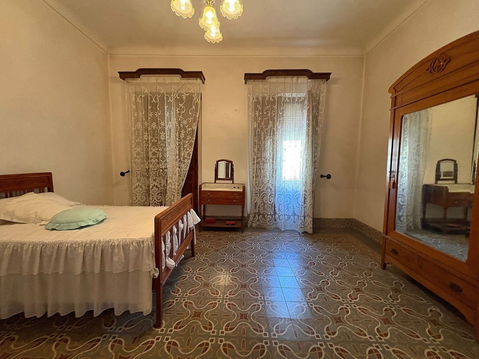 6 soveværelse Byhus til salg i Novelda - € 249.995 (Ref: 9113070)