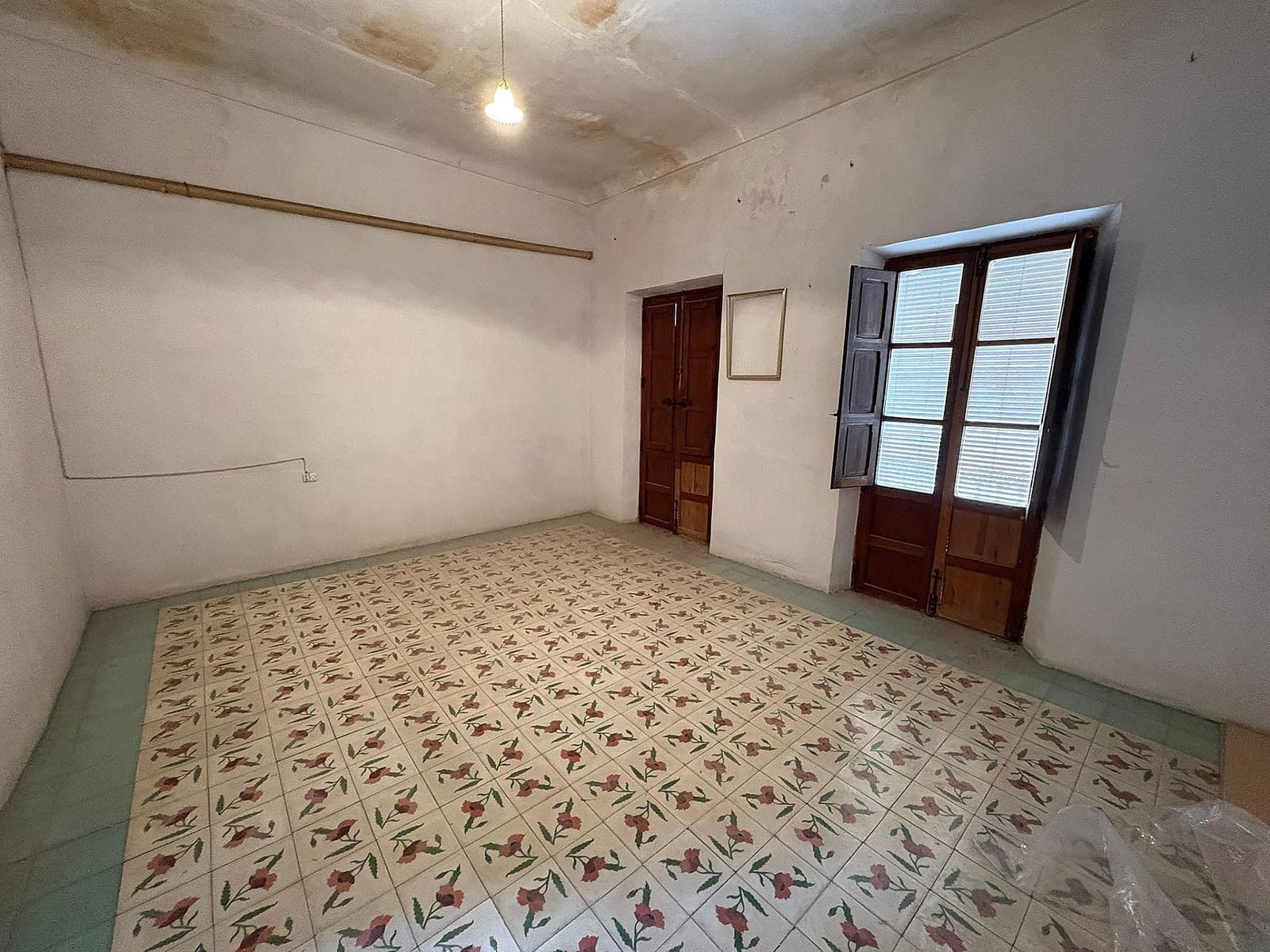 6 soveværelse Byhus til salg i Novelda - € 249.995 (Ref: 9113070)