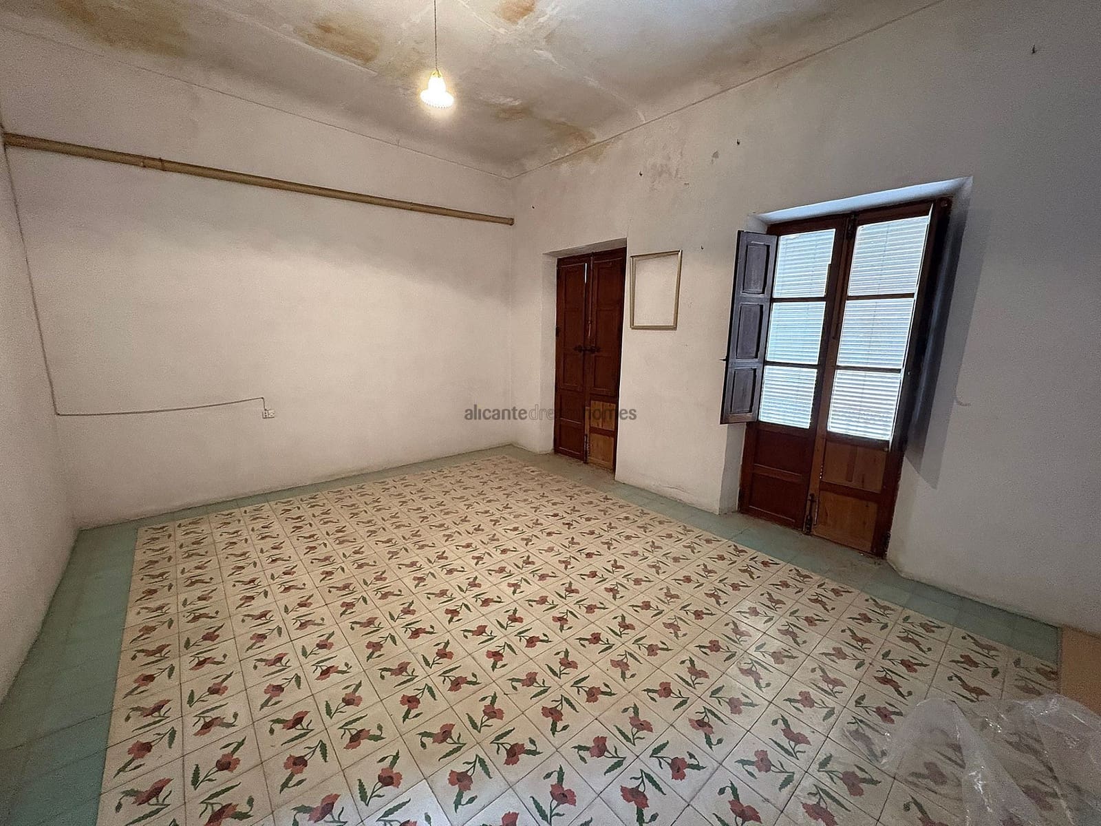 6 soverom Hus til salgs i Novelda - € 249 995 (Ref: 9113070)