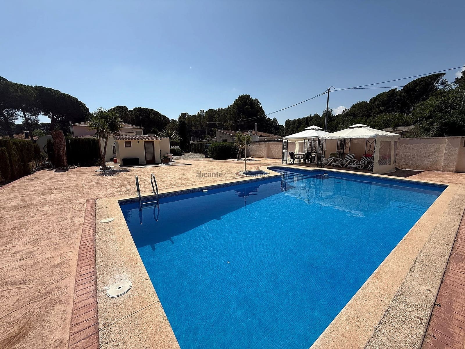 5 slaapkamer Finca/Landhuis te koop in Castalla met zwembad garage - € 325.000 (Ref: 9113278)