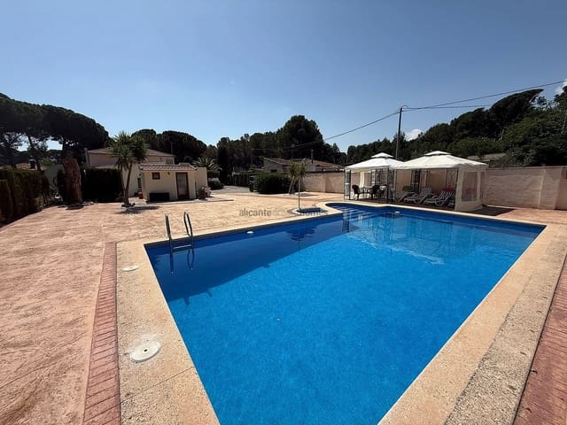 5 makuuhuone Maalaistalo myytävänä paikassa Castalla mukana uima-altaan 
autotalli - 325 000 € (Ref: 9113278)