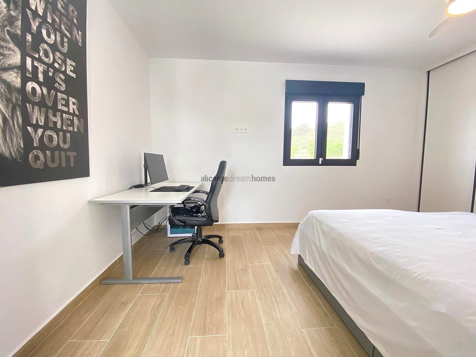 4 soveværelse Villa til salg i Pinoso med swimmingpool - € 549.000 (Ref: 9123537)