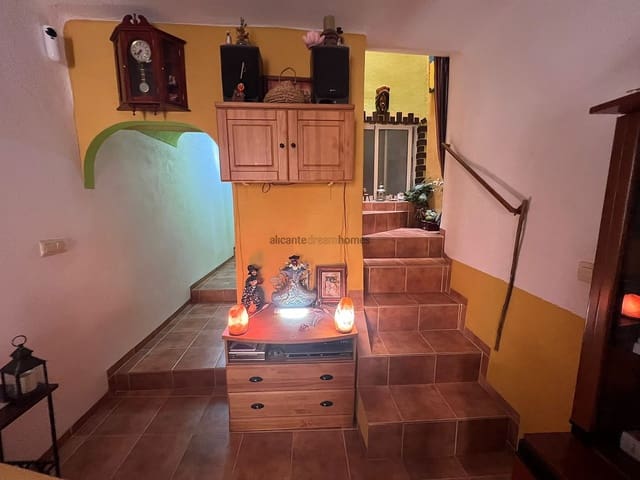 3 soveværelse Byhus til salg i Elche de la Sierra - € 75.000 (Ref: 9131162)