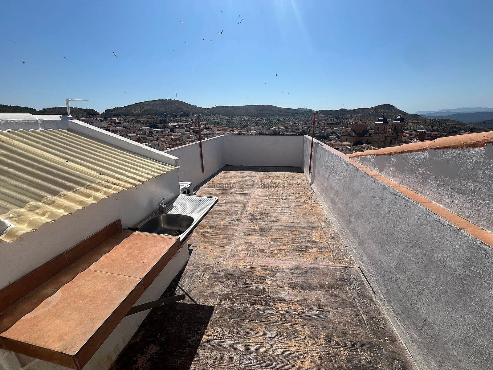 3 bedroom Townhouse for sale in Elche de la Sierra - € 75,000 (Ref: 9131162)