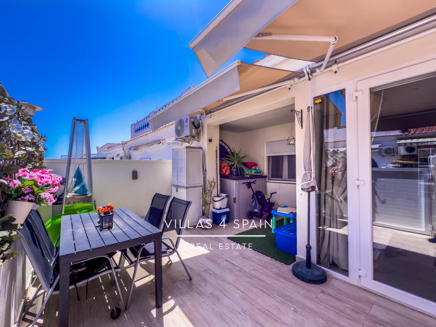 2 sypialnia Apartament na sprzedaż w Torrevieja - 149 950 € (Ref: 9132181)