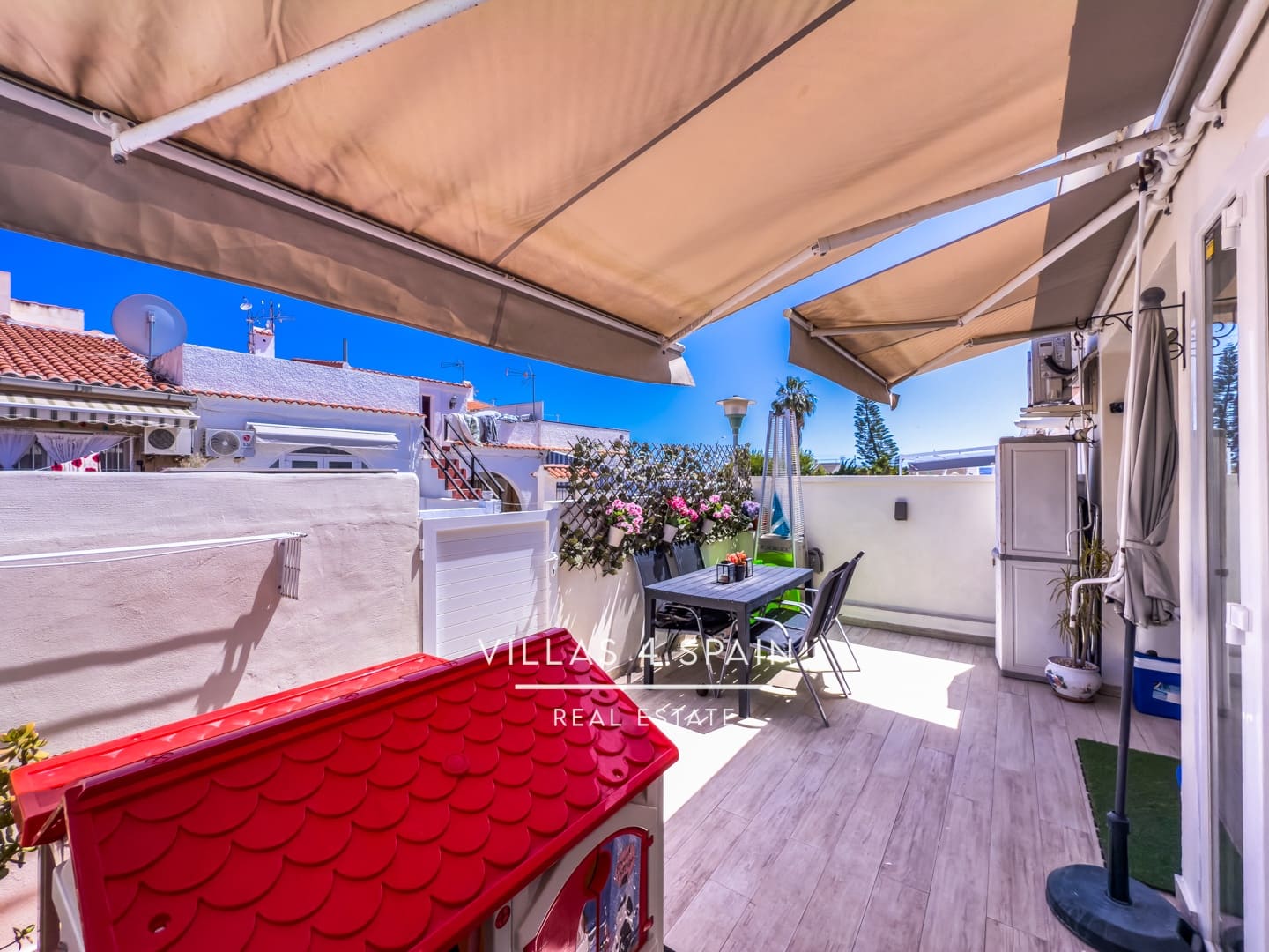 2 sypialnia Apartament na sprzedaż w Torrevieja - 149 950 € (Ref: 9132181)