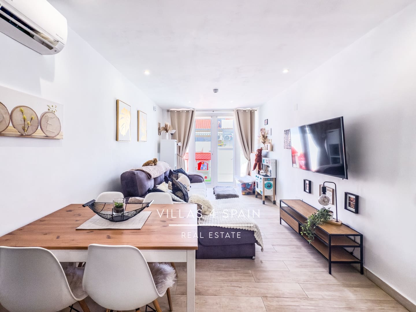 2 sypialnia Apartament na sprzedaż w Torrevieja - 149 950 € (Ref: 9132181)