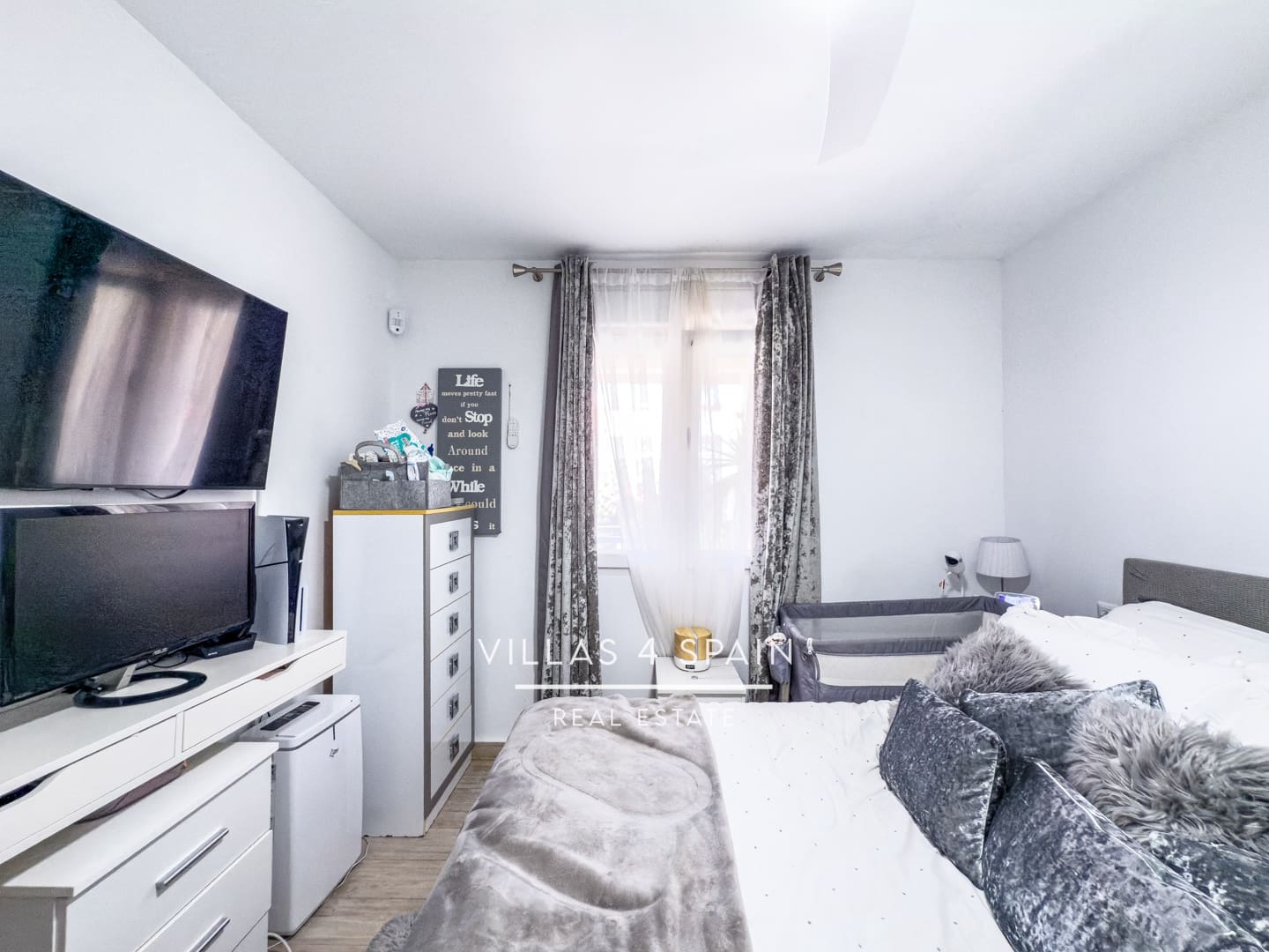 2 sypialnia Apartament na sprzedaż w Torrevieja - 149 950 € (Ref: 9132181)