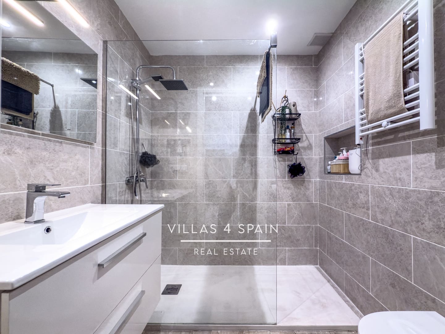 2 sypialnia Apartament na sprzedaż w Torrevieja - 149 950 € (Ref: 9132181)