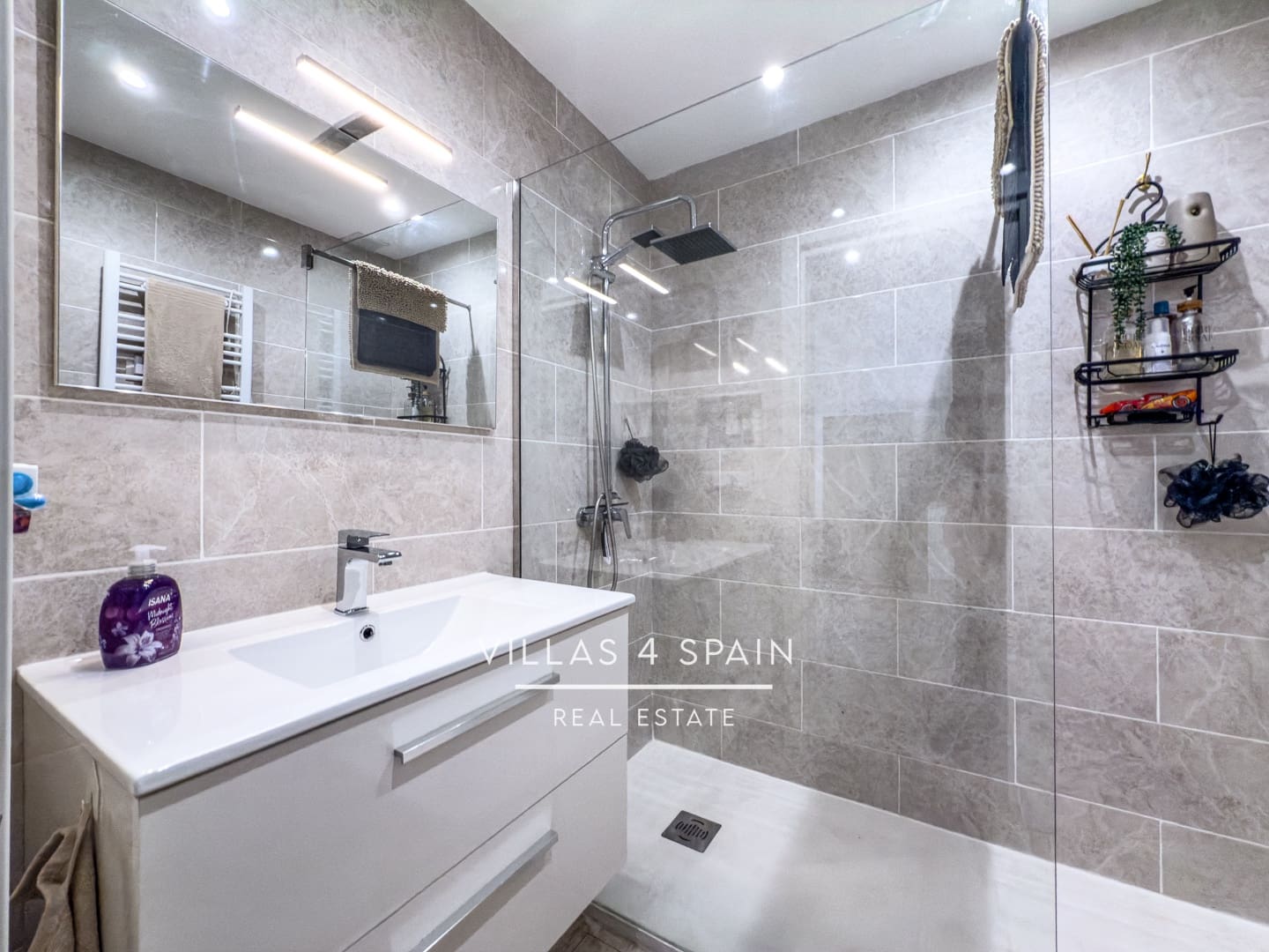 2 sypialnia Apartament na sprzedaż w Torrevieja - 149 950 € (Ref: 9132181)