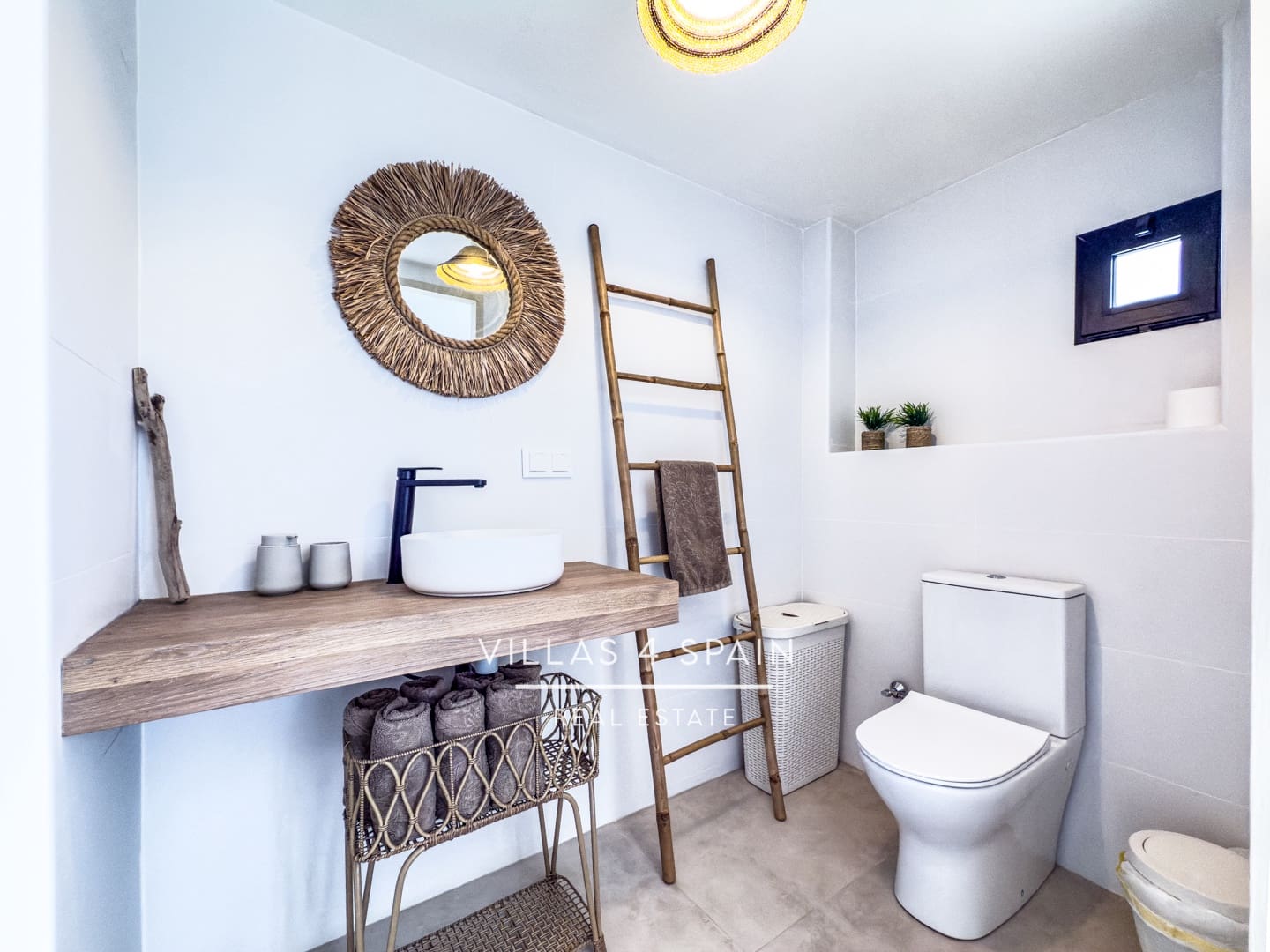 8 bedroom Villa for sale in La Romana with pool - € 789,000 (Ref: 9132183)