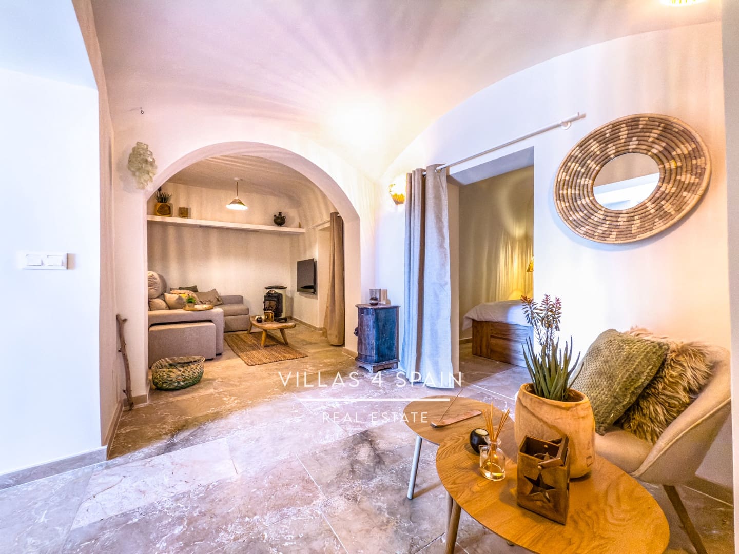 8 bedroom Villa for sale in La Romana with pool - € 789,000 (Ref: 9132183)