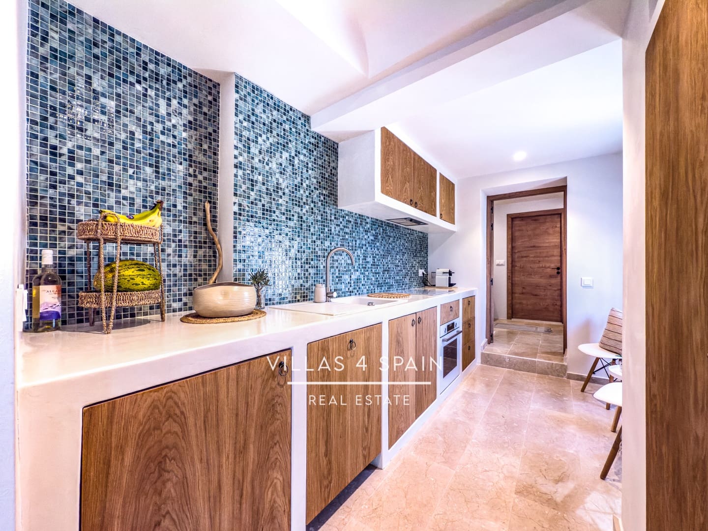 8 bedroom Villa for sale in La Romana with pool - € 789,000 (Ref: 9132183)