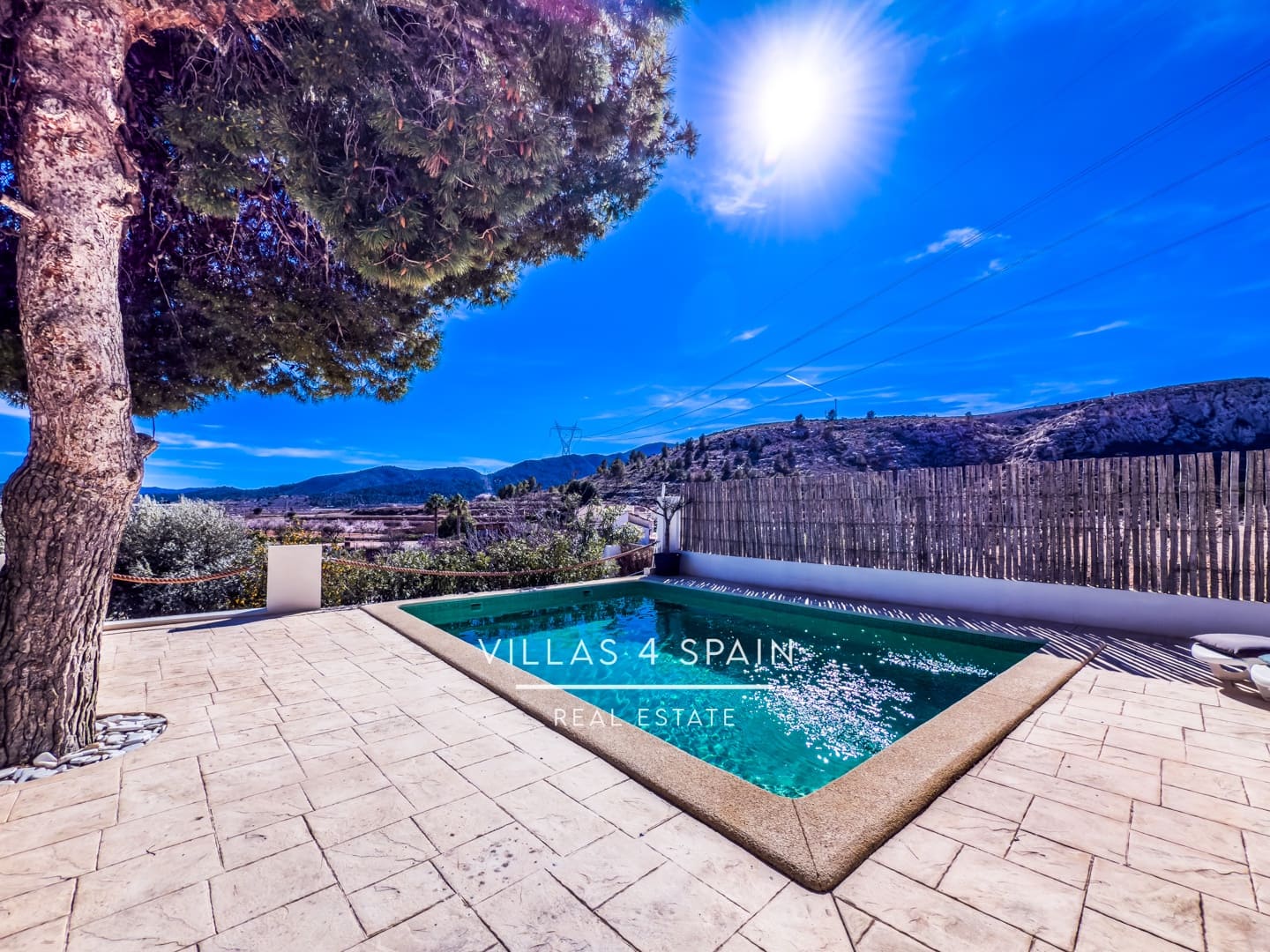 8 bedroom Villa for sale in La Romana with pool - € 789,000 (Ref: 9132183)