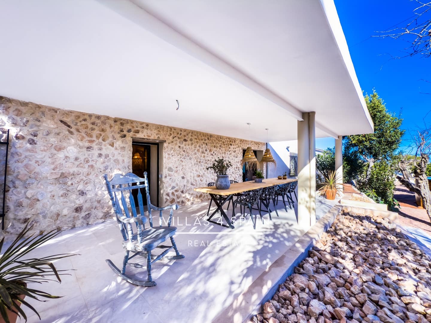 8 bedroom Villa for sale in La Romana with pool - € 789,000 (Ref: 9132183)