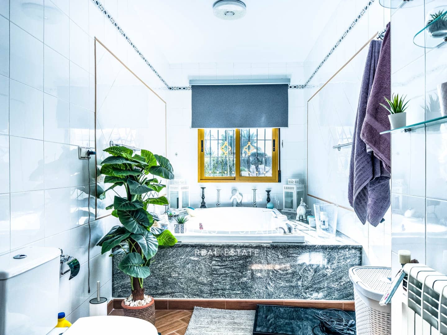 4 bedroom Villa for sale in Fortuna with pool - € 399,000 (Ref: 9132185)