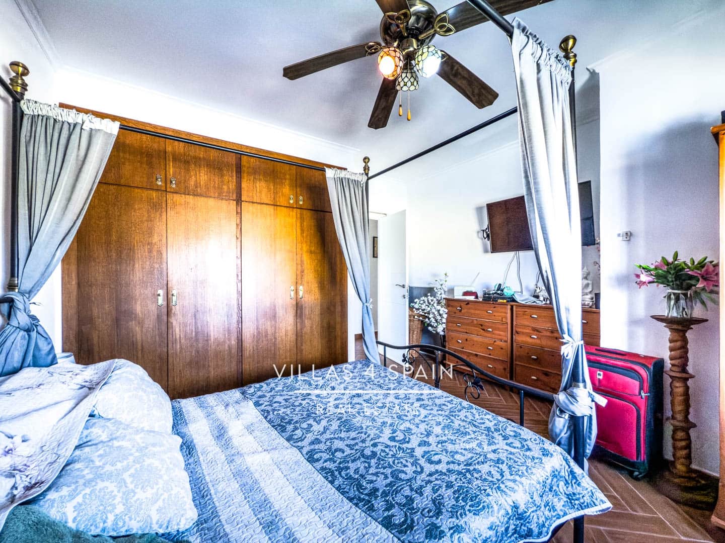 4 bedroom Villa for sale in Fortuna with pool - € 399,000 (Ref: 9132185)