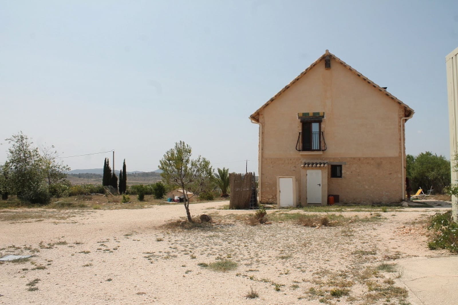 4 soveværelse Finca/Landehus til salg i Pinoso med garage - € 324.000 (Ref: 9141893)