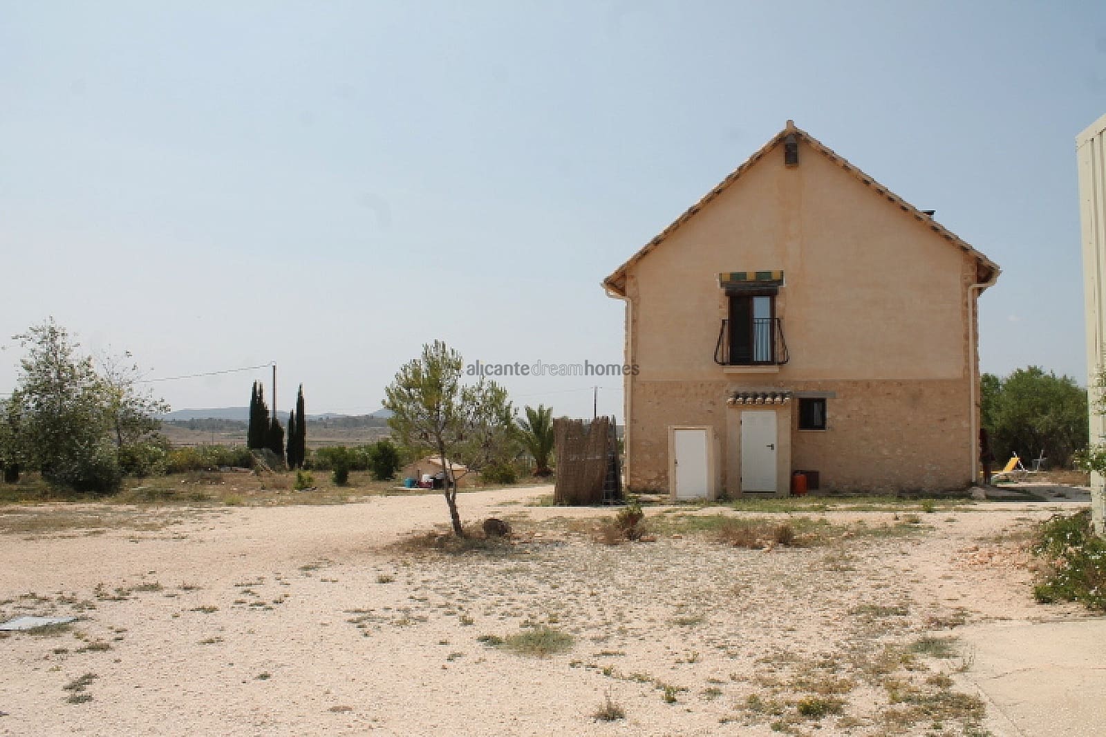 4 chambre Finca/Maison de Campagne à vendre à Pinoso avec garage - 324 000 € (Ref: 9141893)