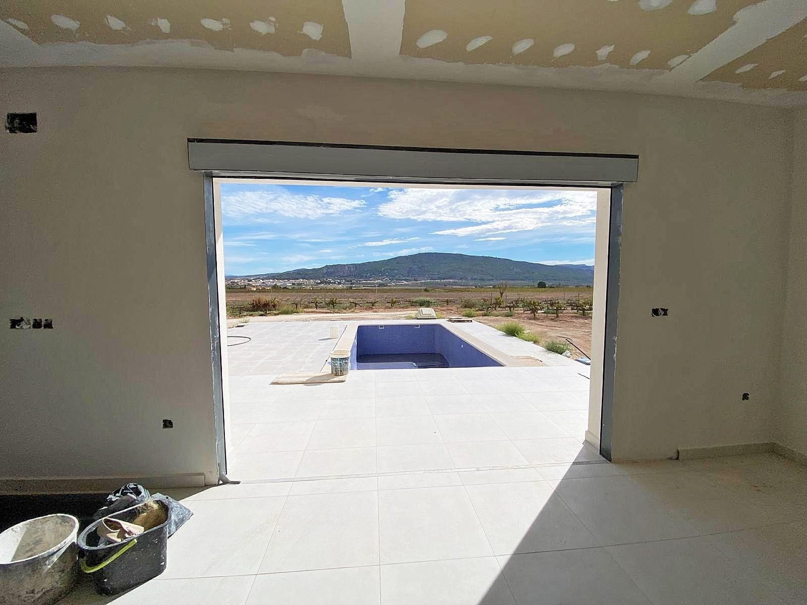 3 bedroom Villa for sale in Pinoso with pool - € 285,000 (Ref: 9143373)