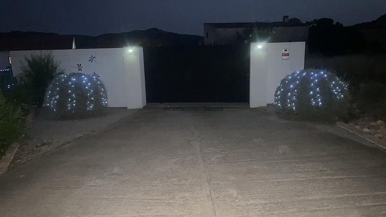 3 soverom Villa til salgs i Caudete med svømmebasseng - € 249 995 (Ref: 9180169)