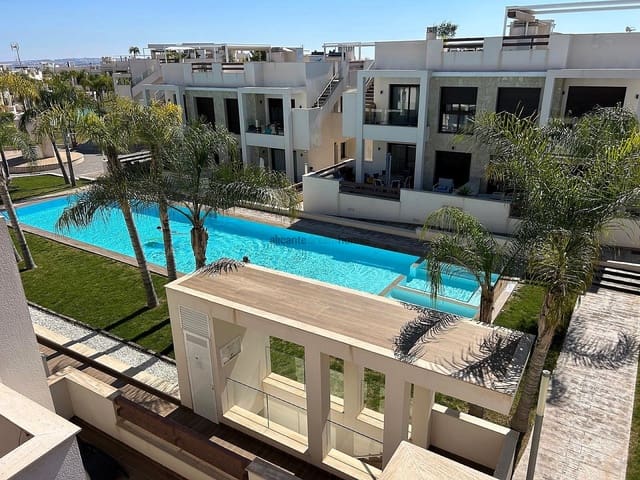 2 soveværelse Bungalow til salg i El Chaparral, Torrevieja med swimmingpool garage - € 299.000 (Ref: 9191595)