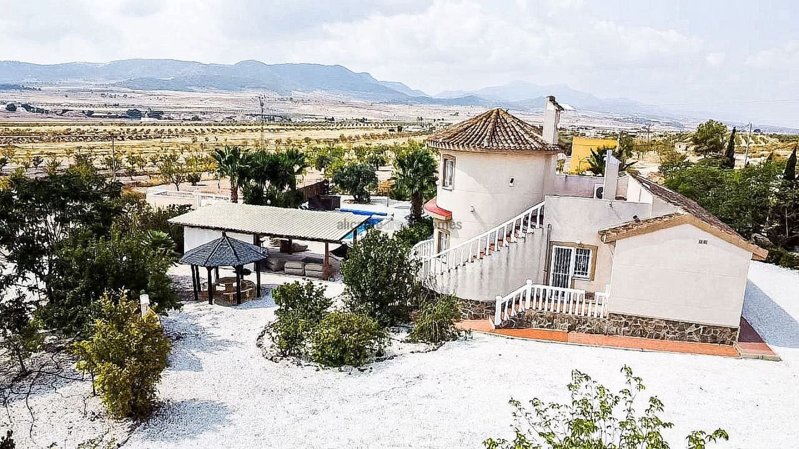 5 soverom Villa til salgs i Pinoso med svømmebasseng - € 425 000 (Ref: 9191742)