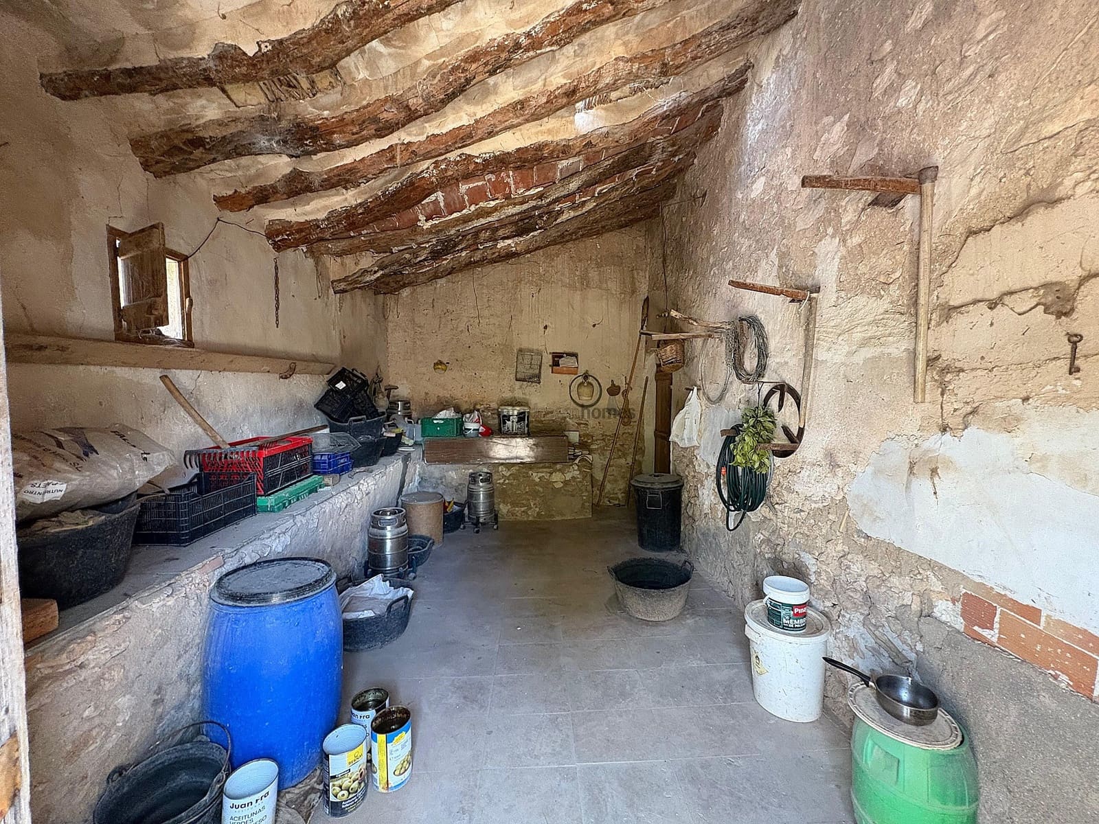 6 soverom Kjedet enebolig til salgs i Pinoso med garasje - € 85 000 (Ref: 9196943)