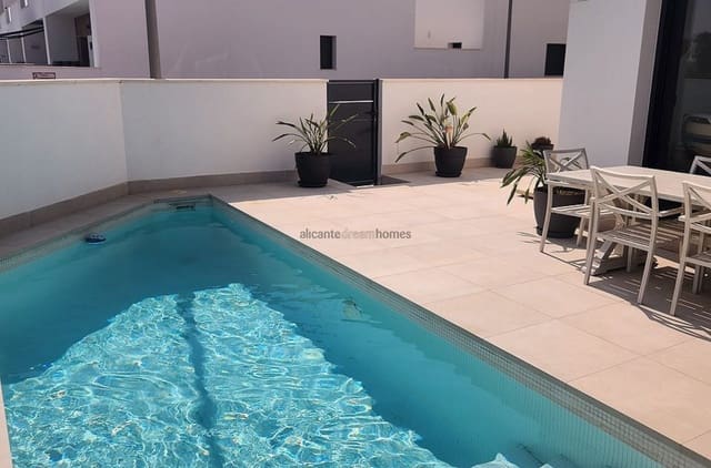 3 soveværelse Villa til salg i Daya Vieja med swimmingpool - € 399.000 (Ref: 9196944)