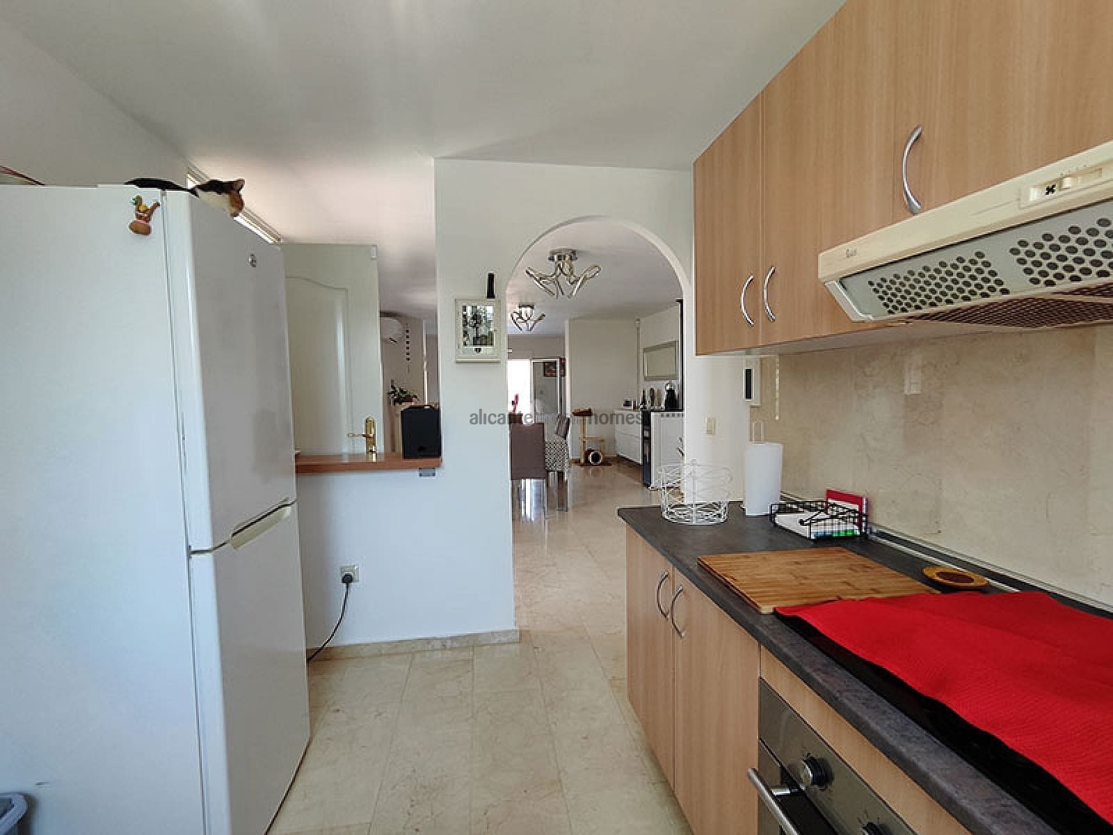 4 bedroom Villa for sale in Fortuna with pool garage - € 309,000 (Ref: 9196947)