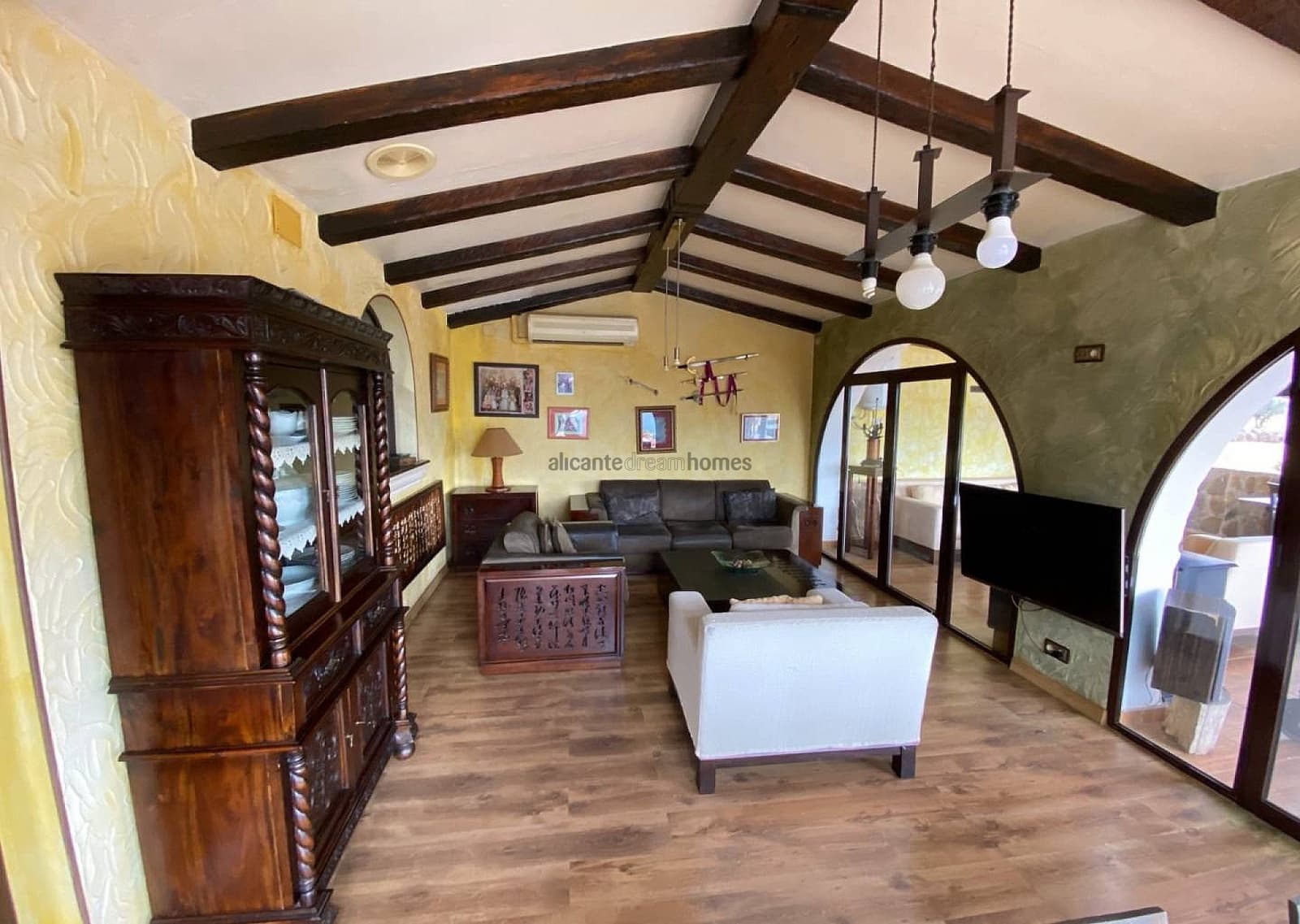 2 bedroom Finca/Country House for sale in Sax with garage - € 240,000 (Ref: 9200896)