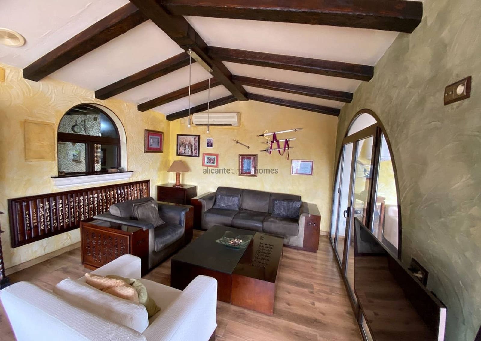 2 bedroom Finca/Country House for sale in Sax with garage - € 240,000 (Ref: 9200896)